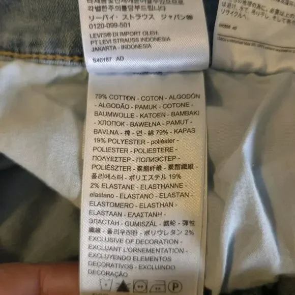 Levi's Women Classic Boot Denim Jeans Size 16 High Rise Light Wash - Picture 8 of 9